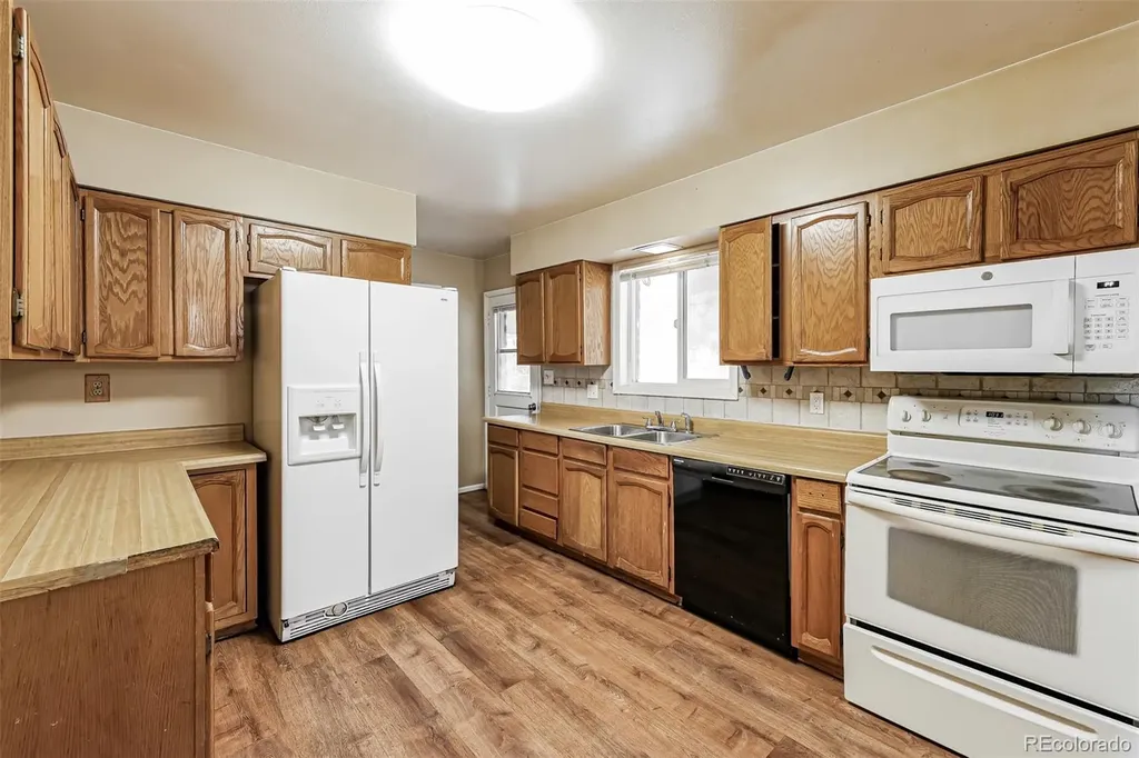 432 S Potomac Circle Aurora CO 80012