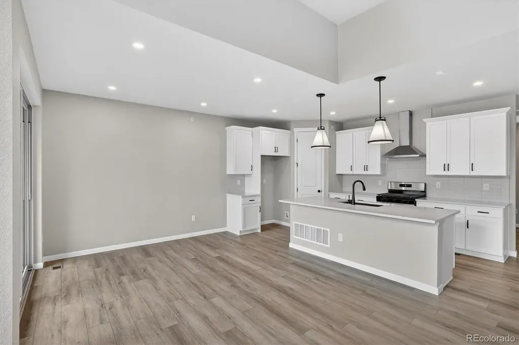 11851 Canyon Avenue Littleton CO 80127