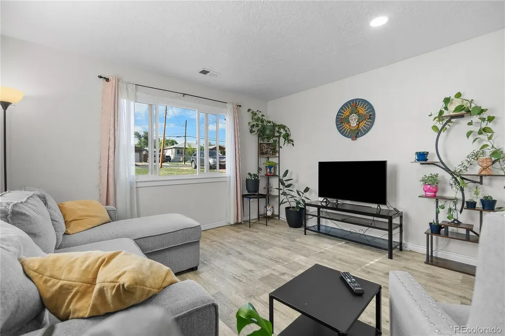 4122 W 76th Avenue Westminster CO 80030