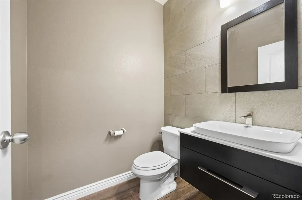 25084 E Pinewood Place Aurora CO 80016