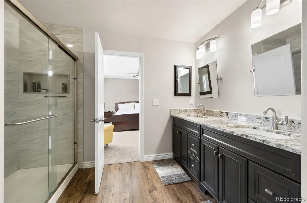 25084 E Pinewood Place Aurora CO 80016