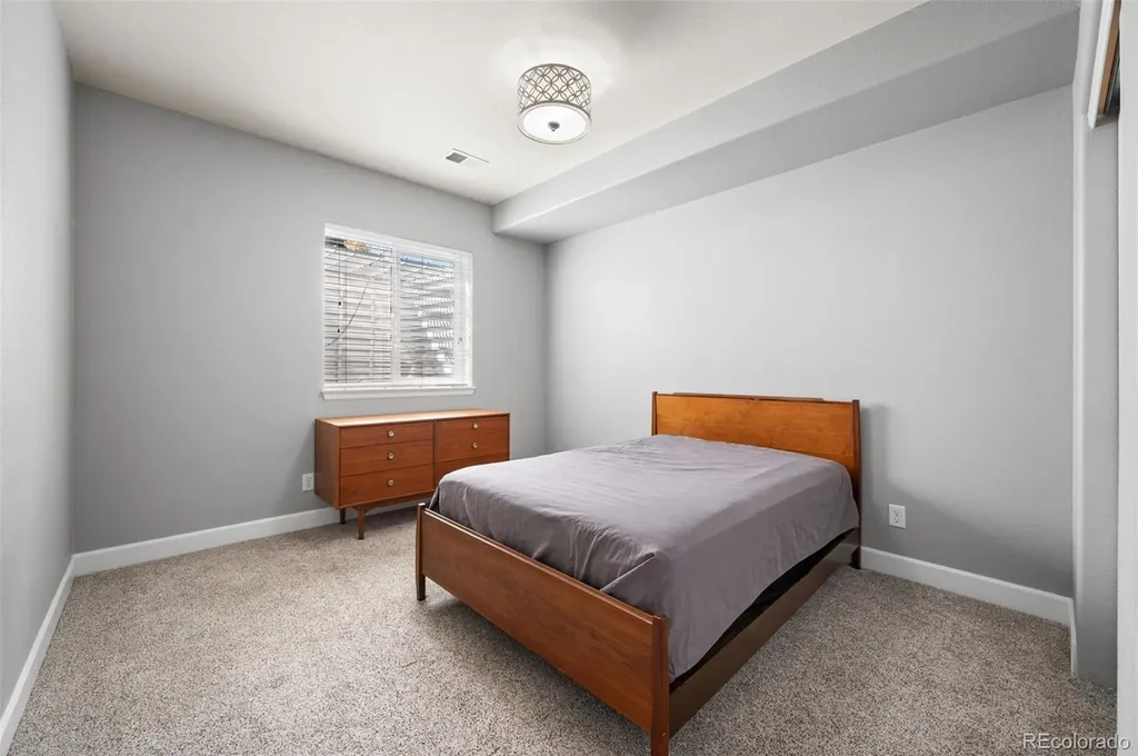 25084 E Pinewood Place Aurora CO 80016