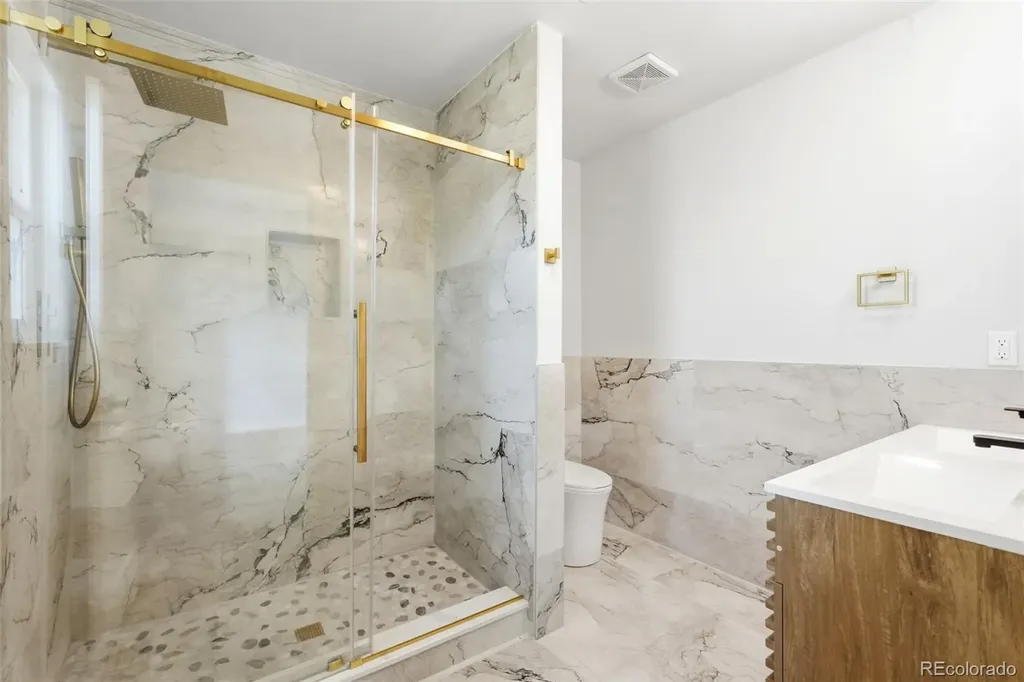6752 S Dahlia Court Centennial CO 80122