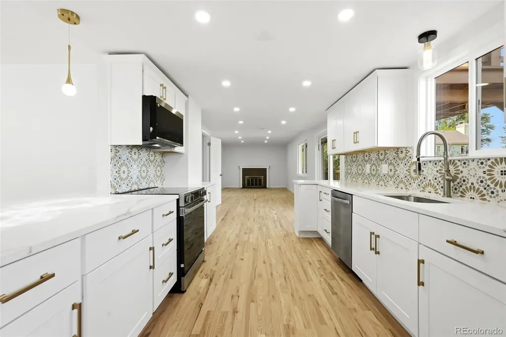 6752 S Dahlia Court Centennial CO 80122
