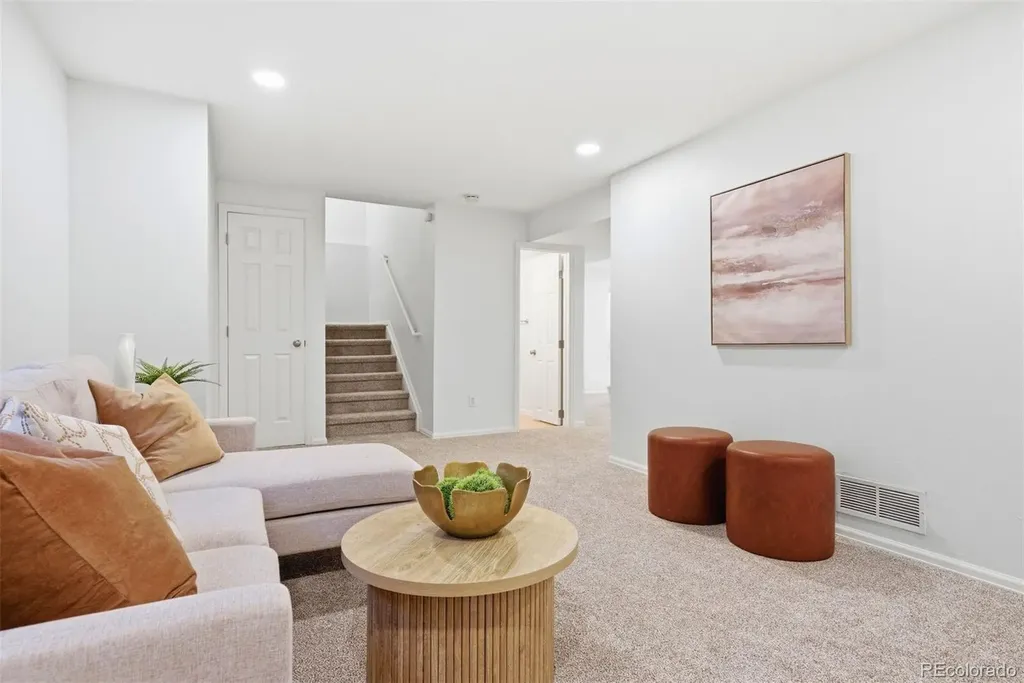 2043 King Way Denver CO 80211