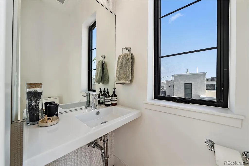 818 Ash Street Denver CO 80220