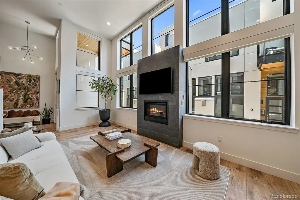 818 Ash Street Denver CO 80220