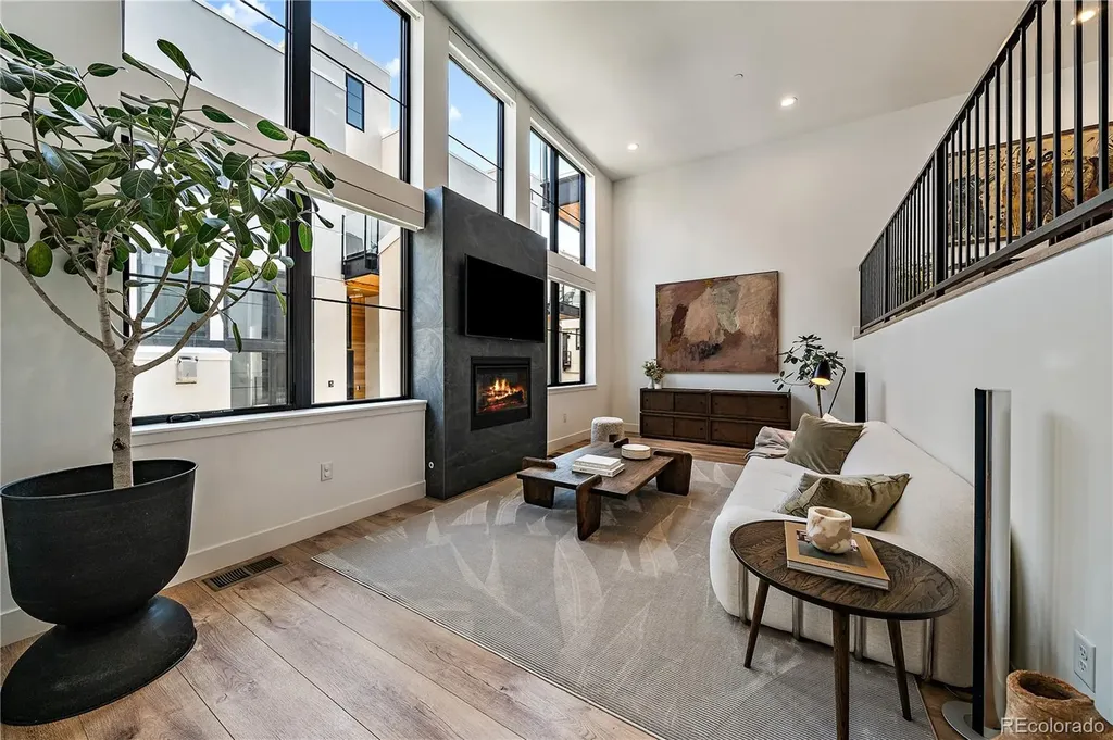 818 Ash Street Denver CO 80220