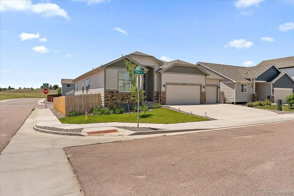 6886 Volga Drive Colorado City CO 80925