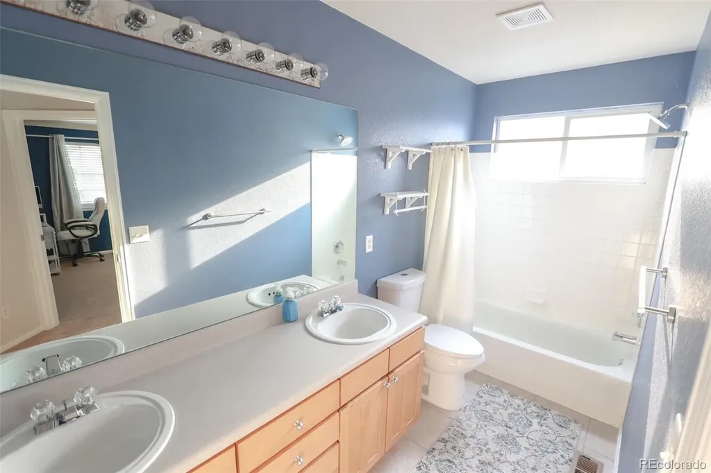 8853 S Dudley Street Littleton CO 80128