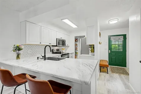 8952 W Dartmouth Place Lakewood CO 80227