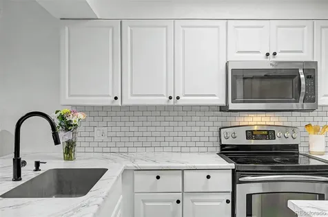 8952 W Dartmouth Place Lakewood CO 80227