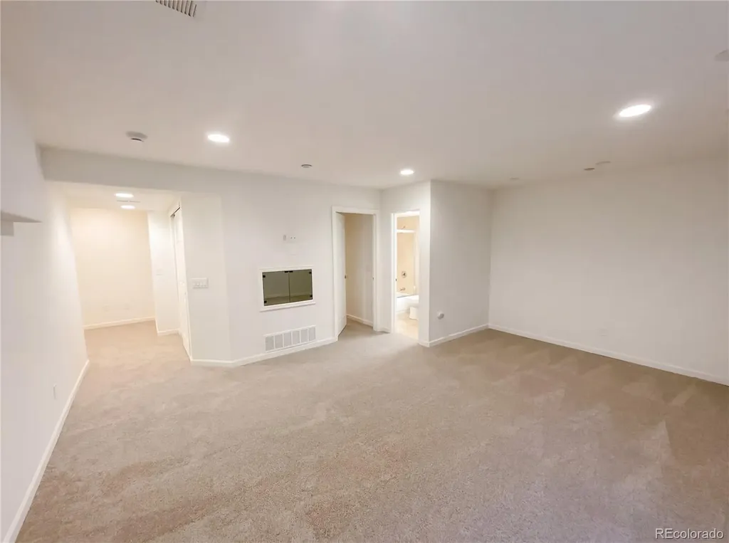 9686 Fairwood Street Littleton CO 80125