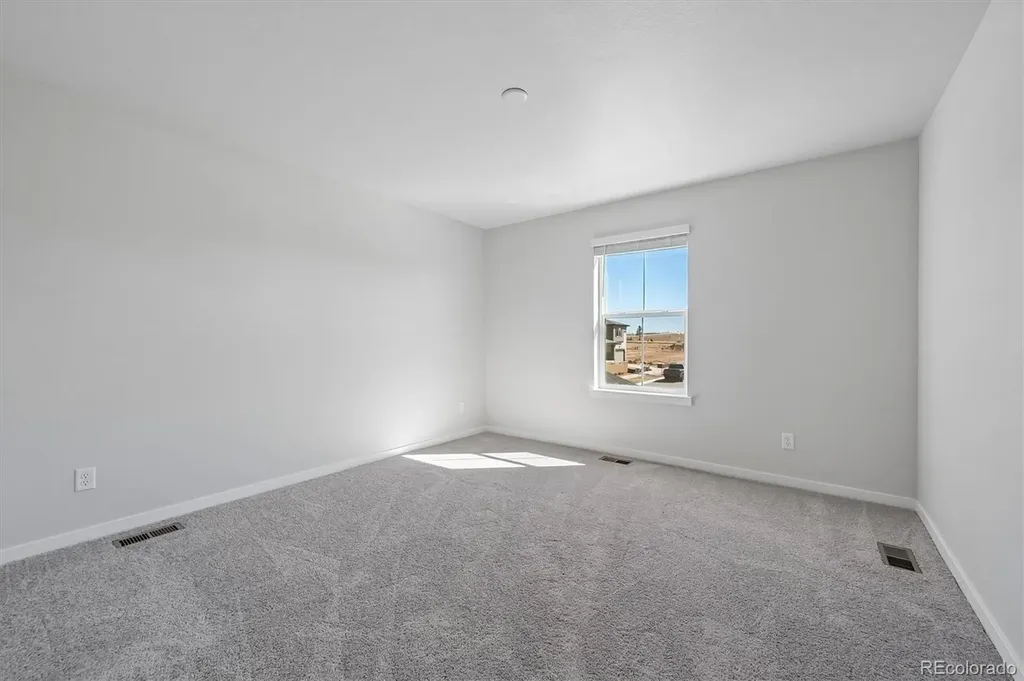 4709 N Valdai Court Aurora CO 80019