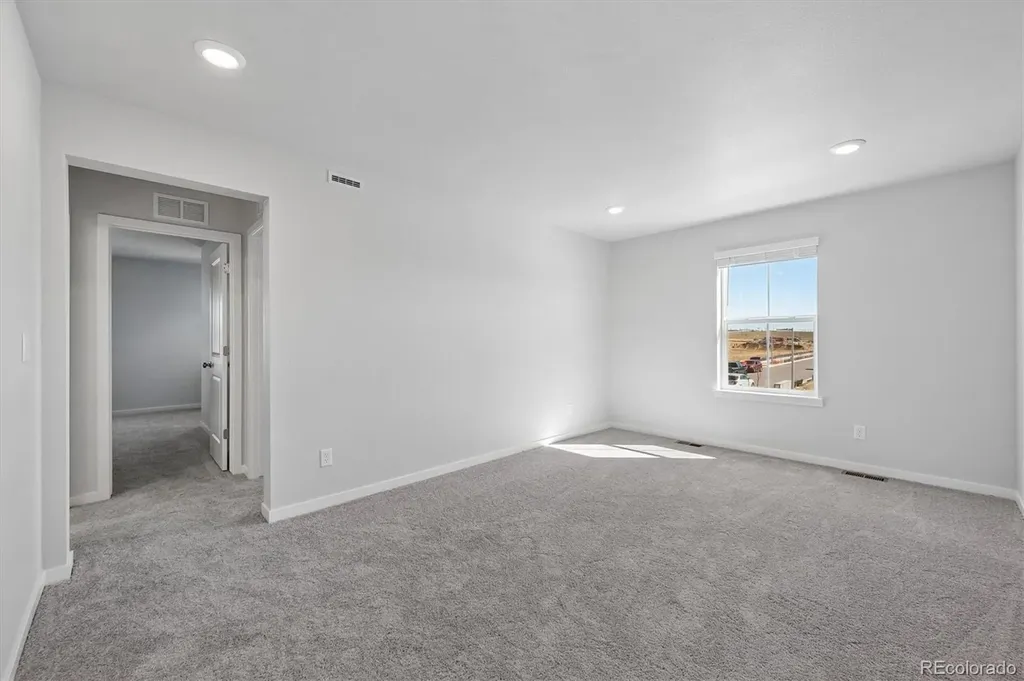 4709 N Valdai Court Aurora CO 80019