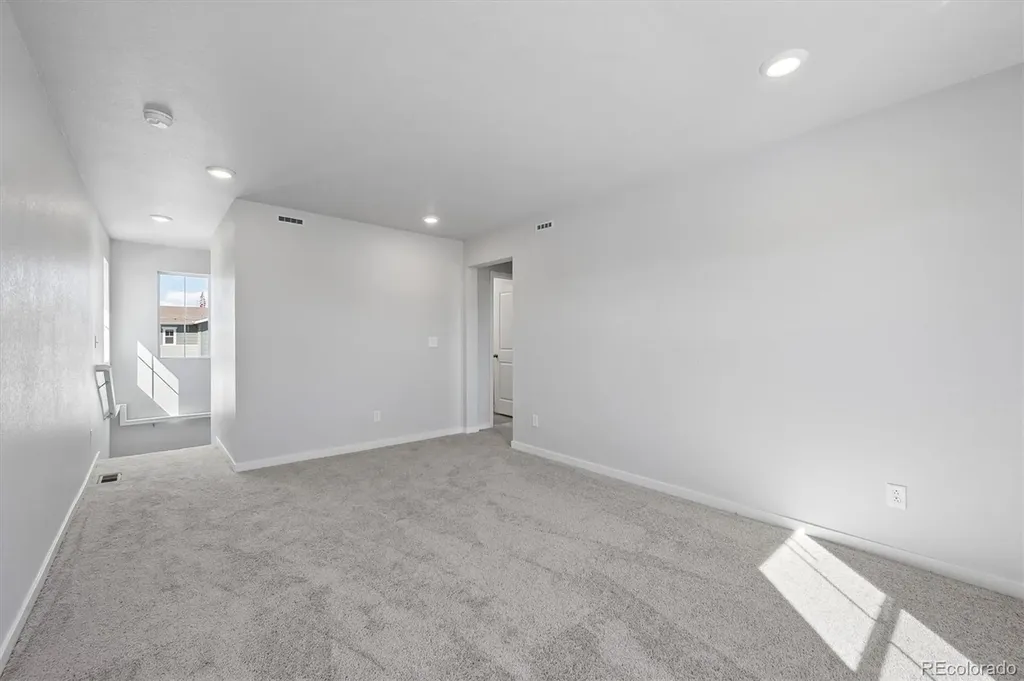 4709 N Valdai Court Aurora CO 80019
