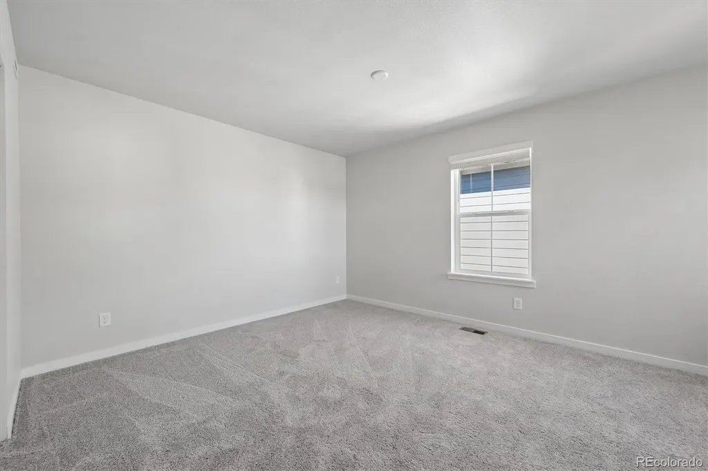 4709 N Valdai Court Aurora CO 80019