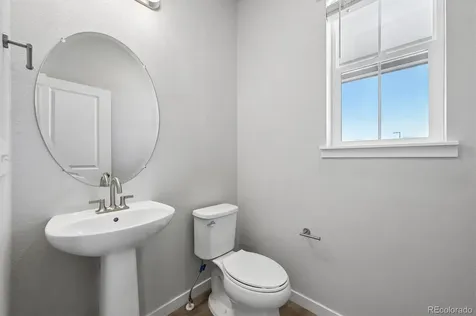 4709 N Valdai Court Aurora CO 80019