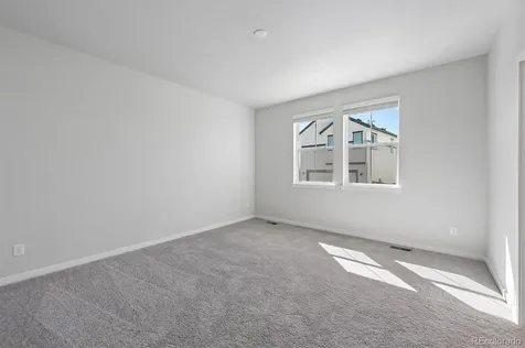 4709 N Valdai Court Aurora CO 80019