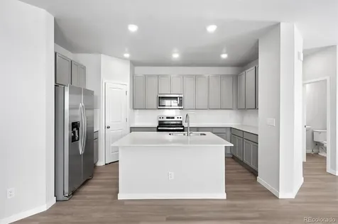 4709 N Valdai Court Aurora CO 80019