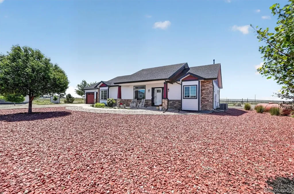 14421 Avery Way Keenesburg CO 80643
