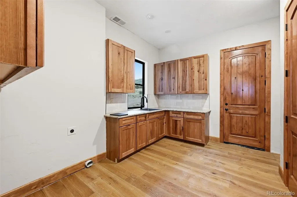 5320 Dual Rey Point Sedalia CO 80135