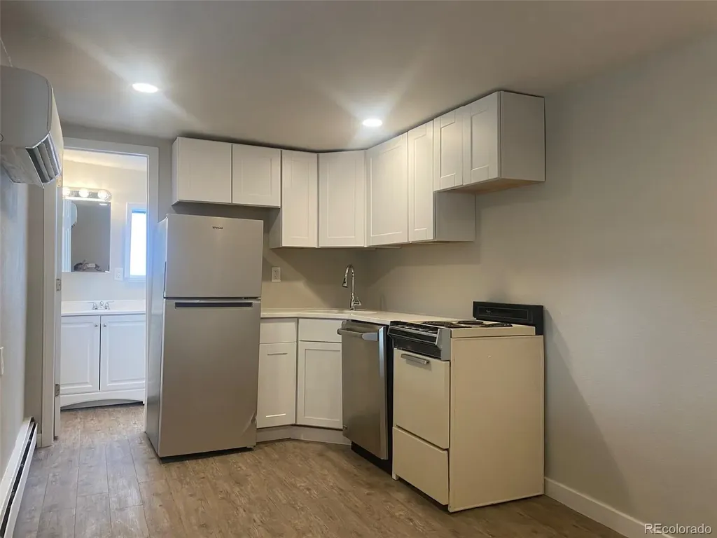 16680 W 11 Avenue Golden CO 80401