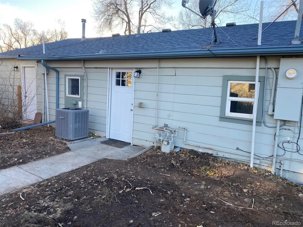 16680 W 11 Avenue Golden CO 80401