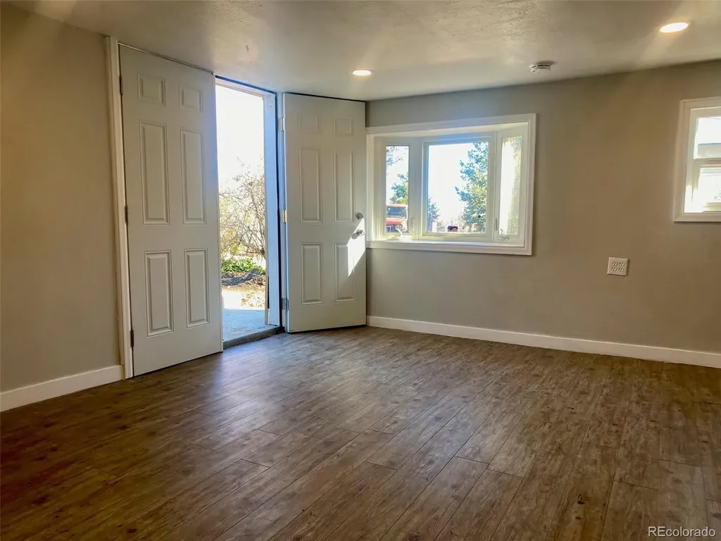 16680 W 11 Avenue Golden CO 80401