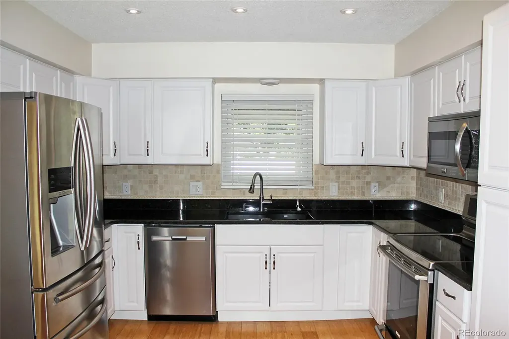 2734 S Heather Gardens Way Aurora CO 80014