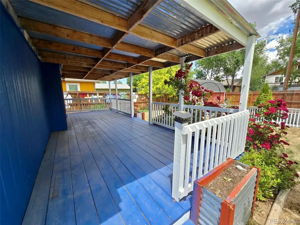 110 Dahlia Street Hudson CO 80642