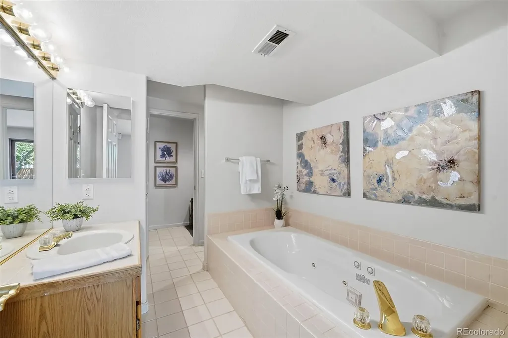7670 S Hudson Street Littleton CO 80122