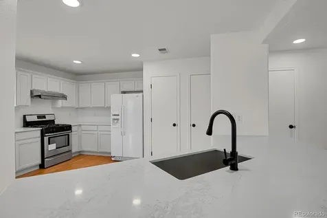 5530 S Quemoy Circle Aurora CO 80015