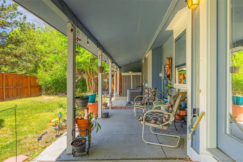 11966 E Maple Avenue Aurora CO 80012