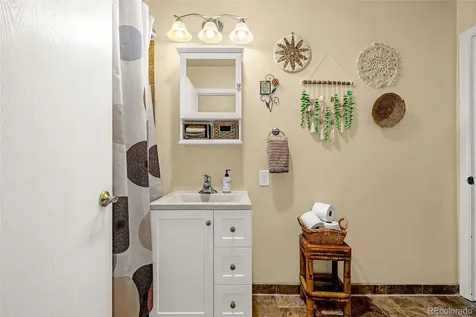 11966 E Maple Avenue Aurora CO 80012
