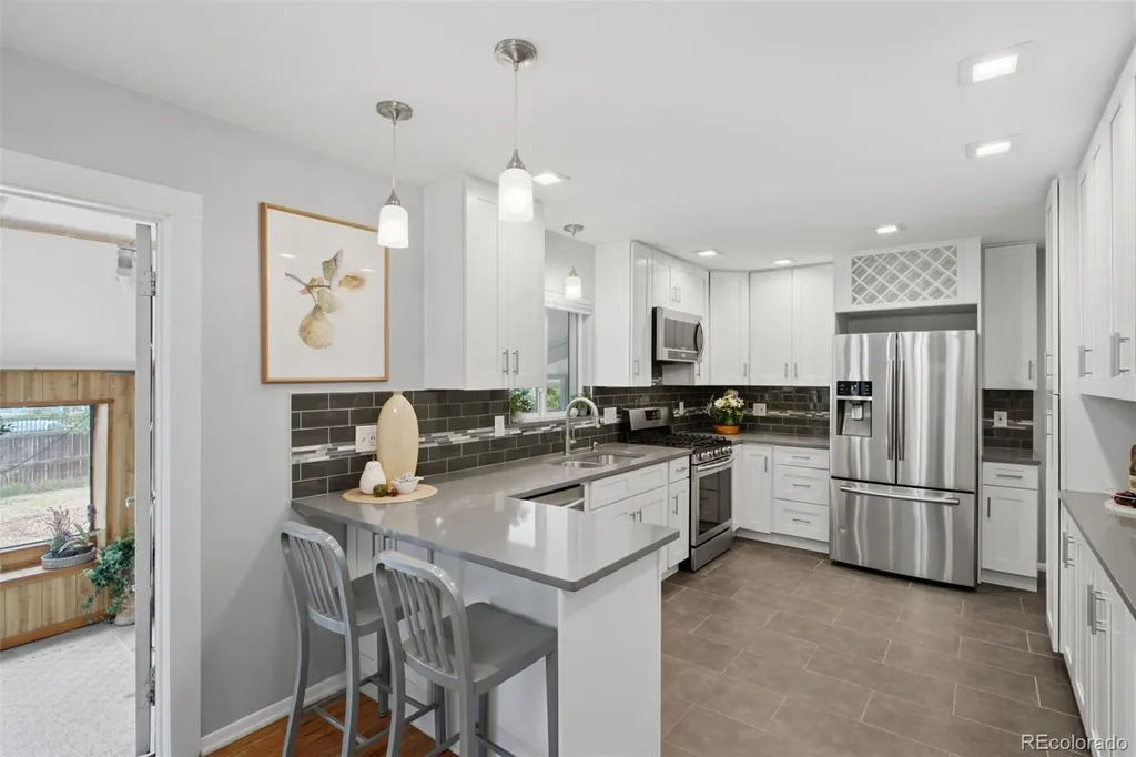 992 S Simms Street Denver CO 80228
