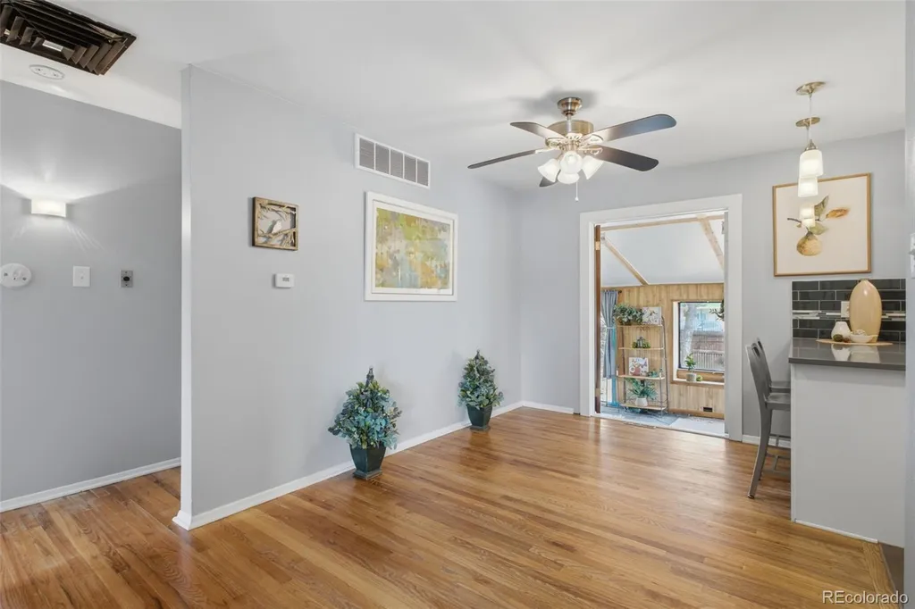 992 S Simms Street Denver CO 80228