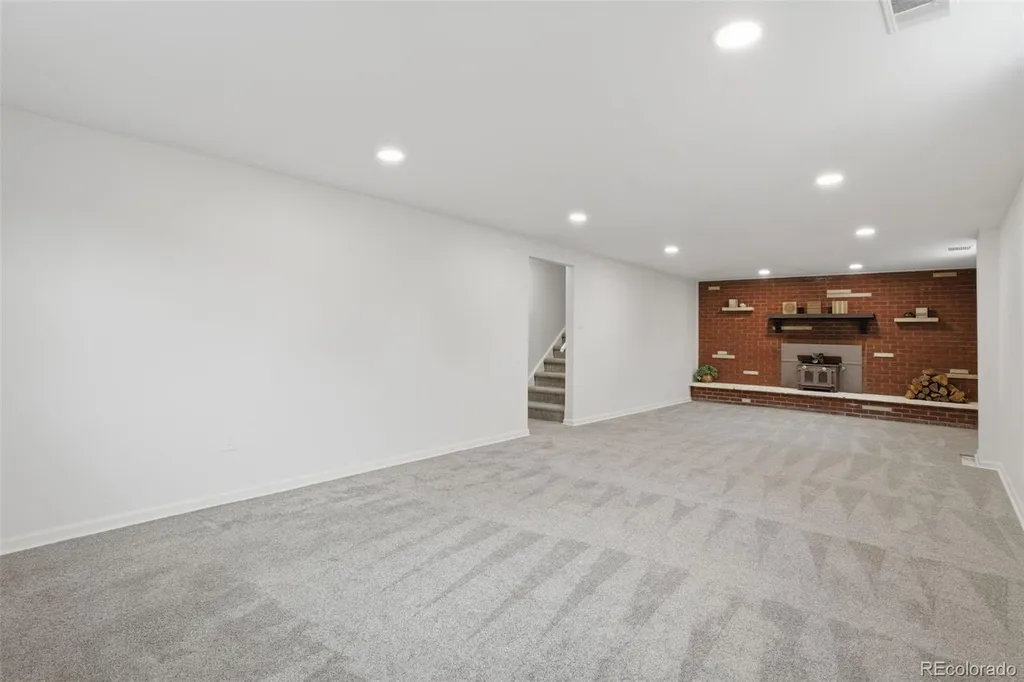992 S Simms Street Denver CO 80228