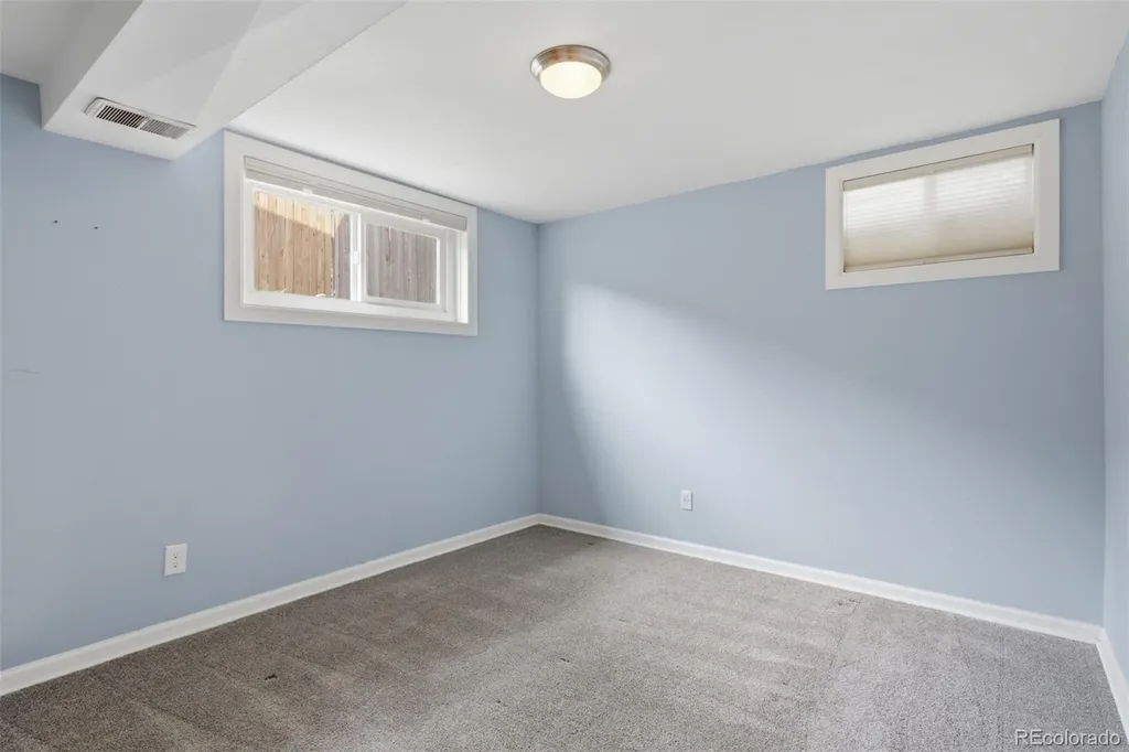 992 S Simms Street Denver CO 80228