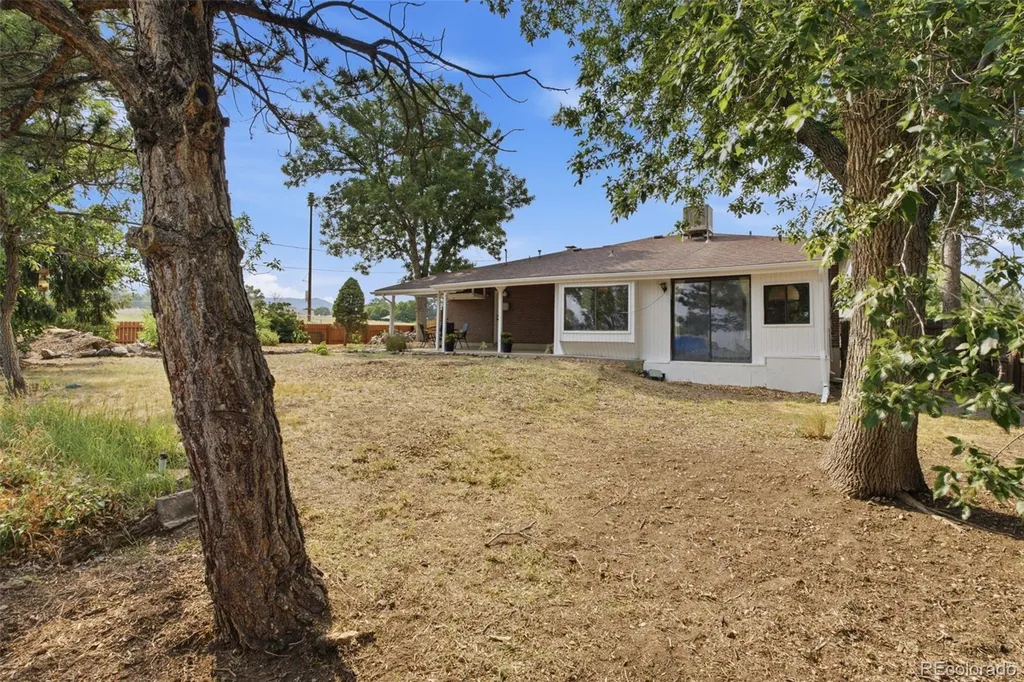 992 S Simms Street Denver CO 80228