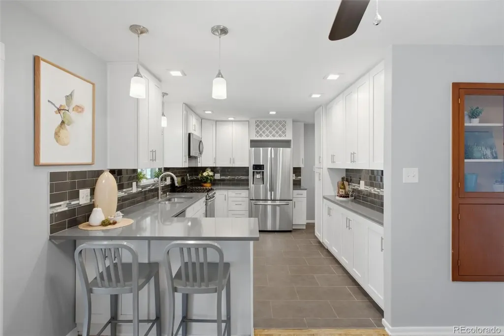 992 S Simms Street Denver CO 80228