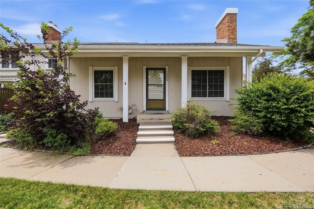 7068 S Knolls Way Centennial CO 80122