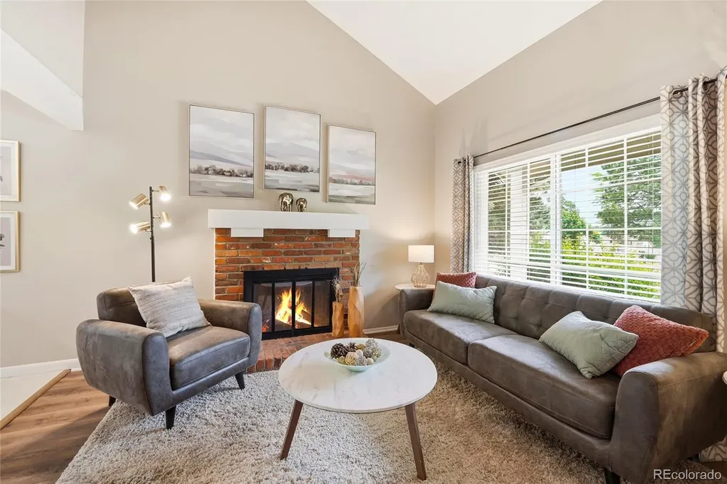 7068 S Knolls Way Centennial CO 80122