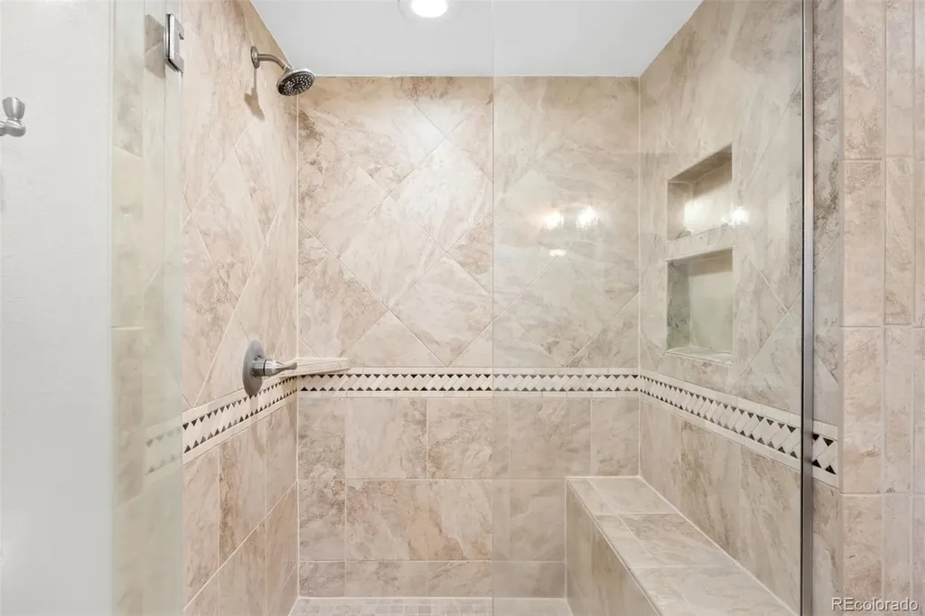 7180 W Fairview Drive Littleton CO 80128