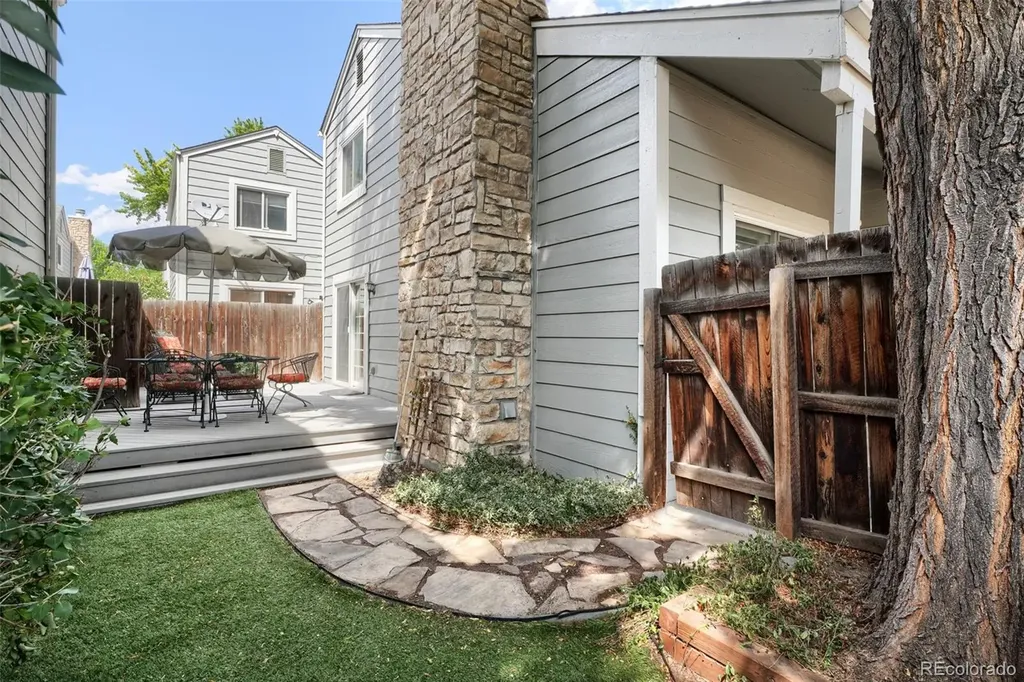11821 E Cornell Circle Aurora CO 80014
