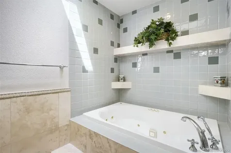 11821 E Cornell Circle Aurora CO 80014