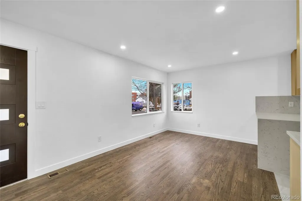1551 W Hoye Place Denver CO 80223