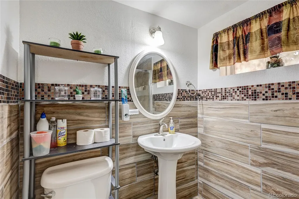 13142 E Louisiana Avenue Aurora CO 80012