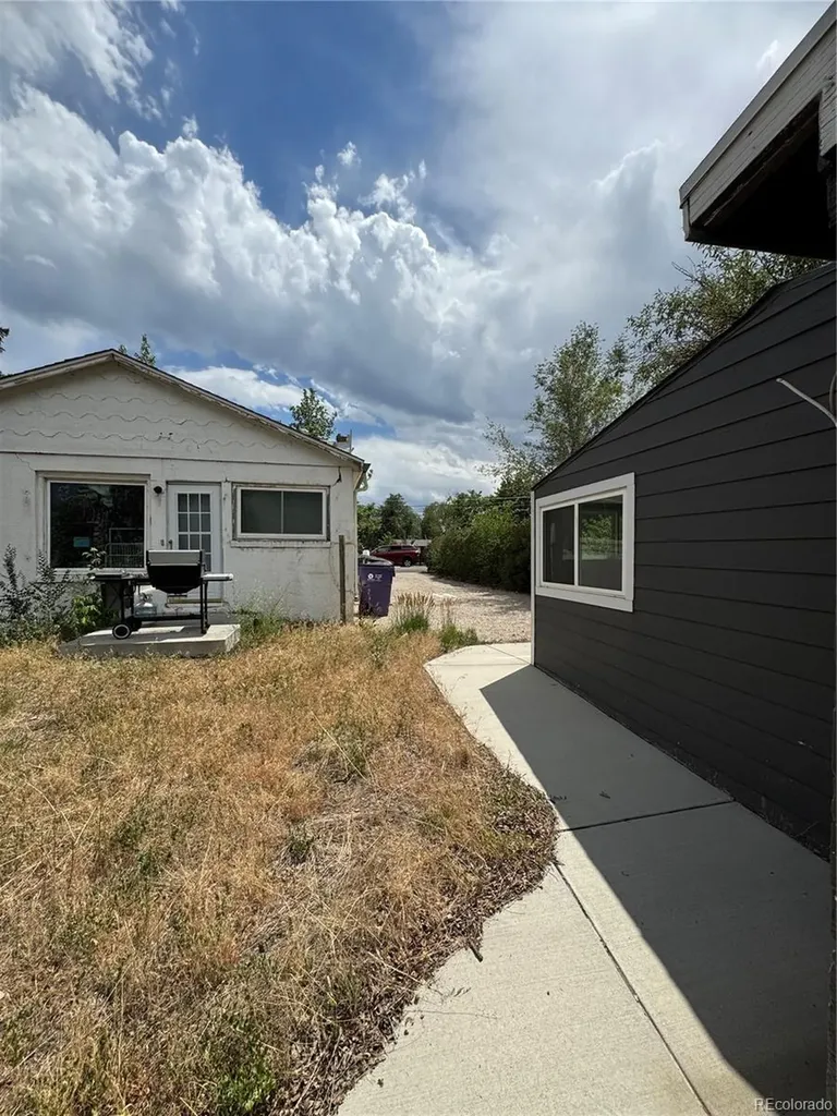 4921 W Tennessee Avenue Denver CO 80219