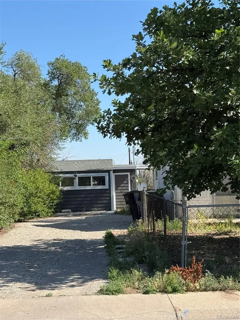 4921 W Tennessee Avenue Denver CO 80219